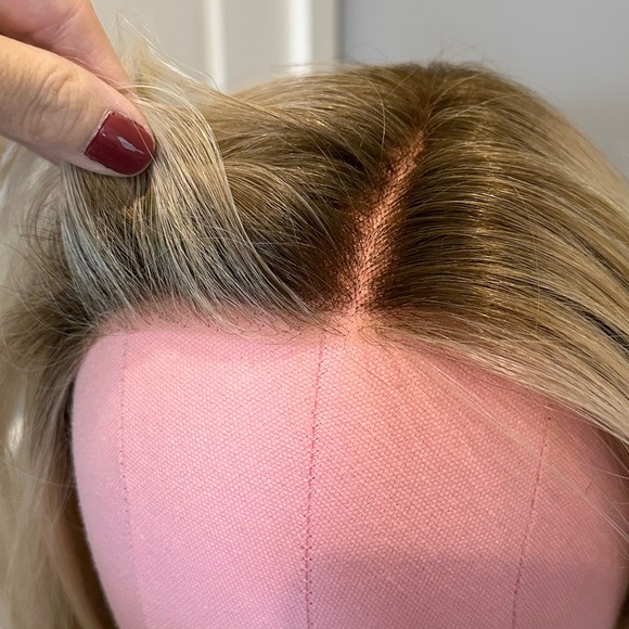 Belle Tress Lisbon Wig In Crushed Almond Blonde R! Long Beautiful Blonde Wig - Picture 3 of 7